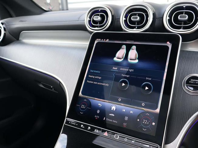 MERCEDES-BENZ GLC Photo 43