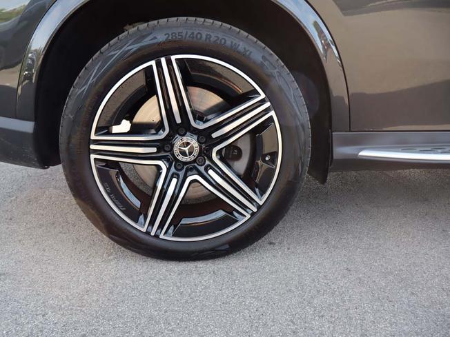 MERCEDES-BENZ GLC Photo 6