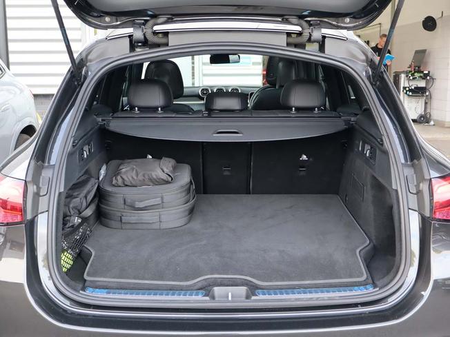 MERCEDES-BENZ GLC Photo 9