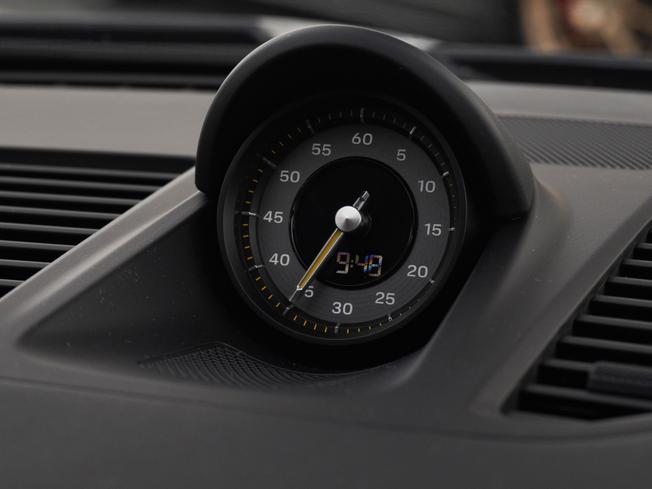 PORSCHE 911 Photo 14
