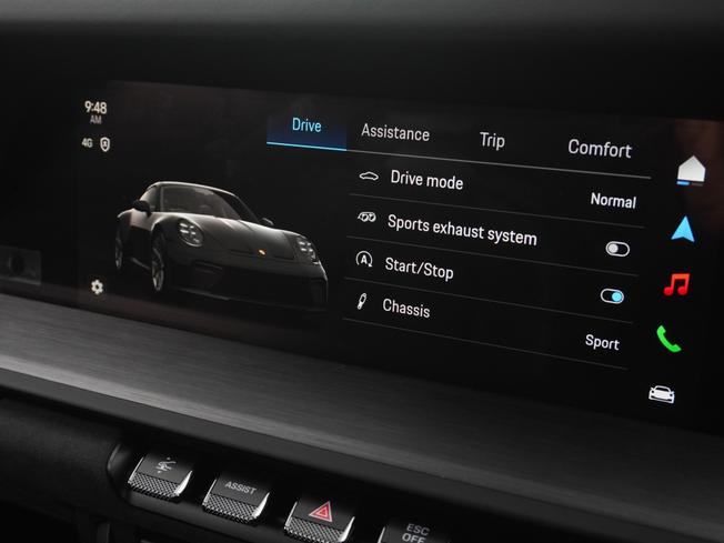 PORSCHE 911 Photo 17