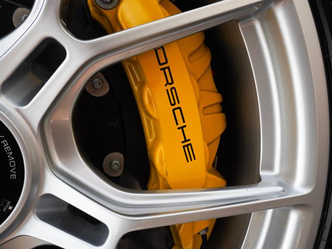 PORSCHE 911 Photo 31