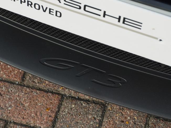 PORSCHE 911 Photo 32