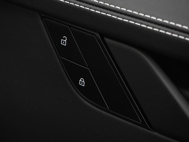 PORSCHE 911 Photo 36