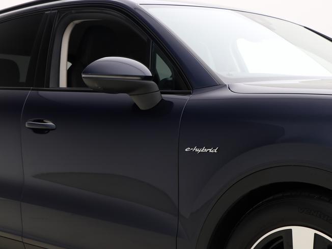 Porsche Cayenne Photo 12