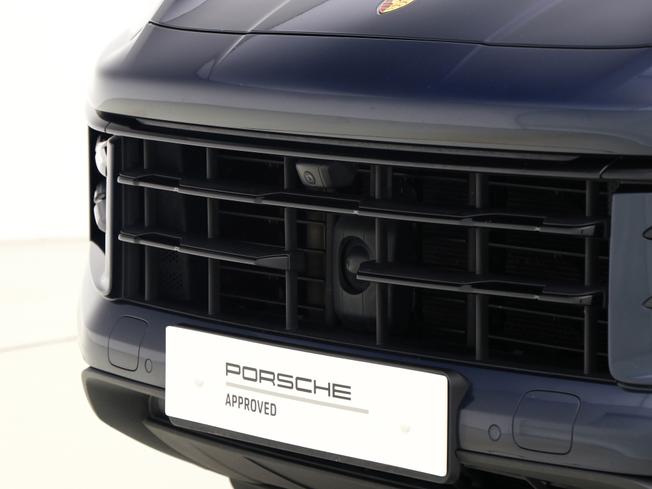 Porsche Cayenne Photo 16