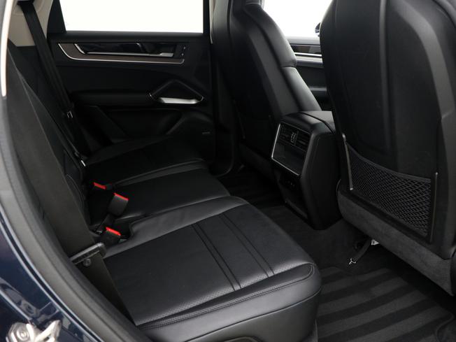 Porsche Cayenne Photo 27