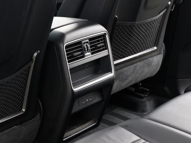 Porsche Cayenne Photo 29