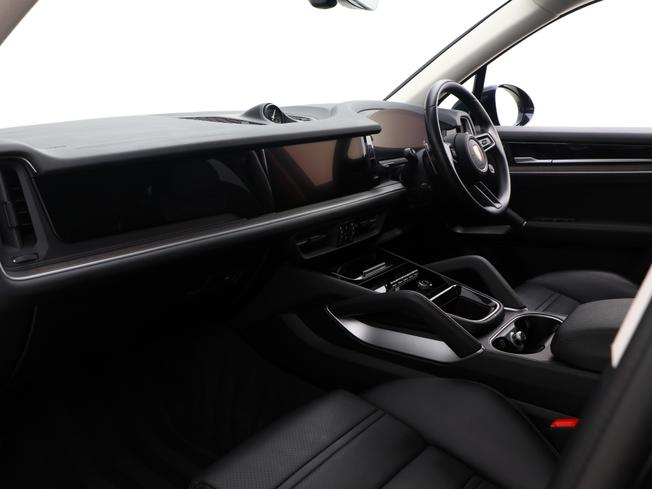 Porsche Cayenne Photo 3