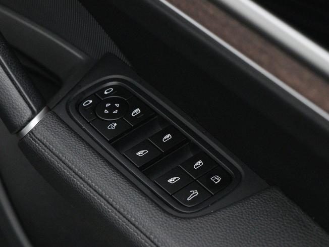 Porsche Cayenne Photo 34