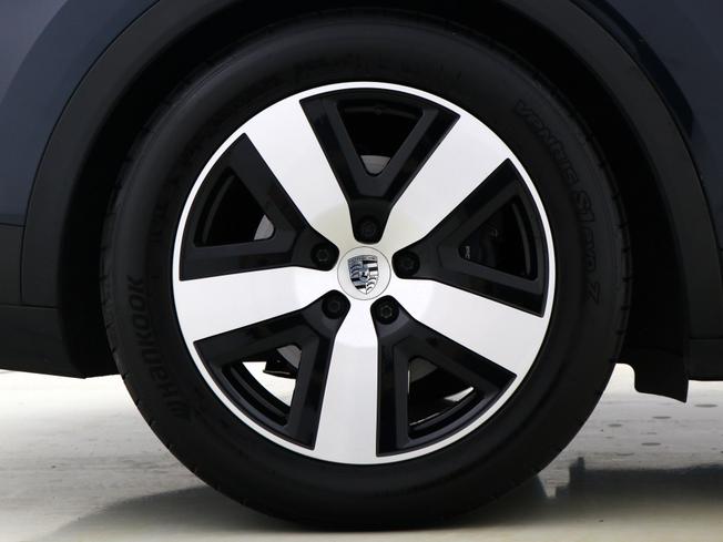 Porsche Cayenne Photo 4