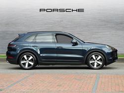 Porsche Cayenne Photo 5