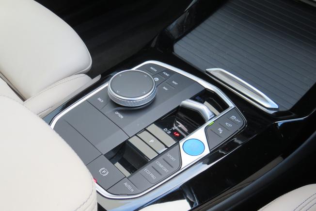 BMW Ix3 Photo 29