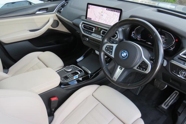 BMW Ix3 Photo 31