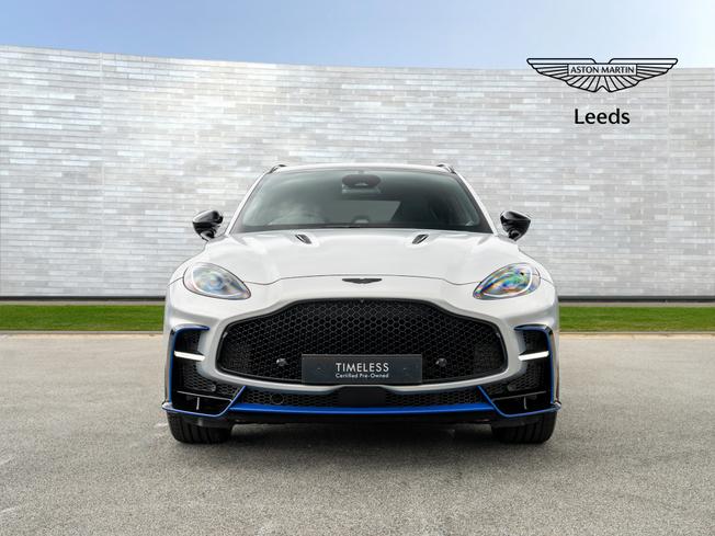 ASTON MARTIN Dbx Photo 7