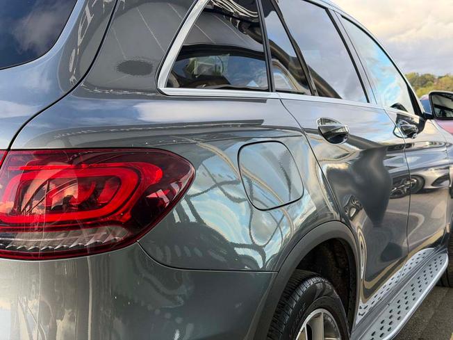 MERCEDES-BENZ GLC Photo 20