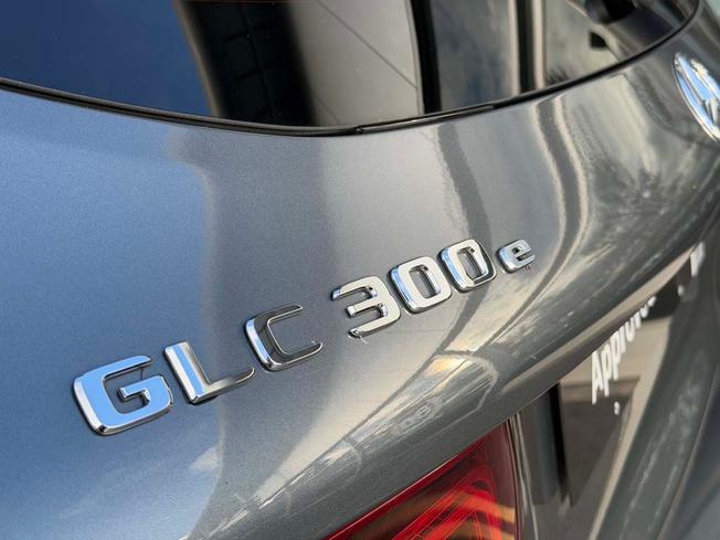 MERCEDES-BENZ GLC Photo 24