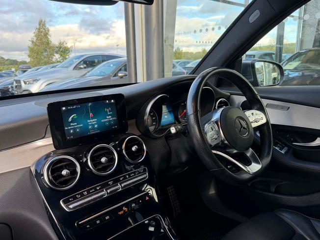 MERCEDES-BENZ GLC Photo 35