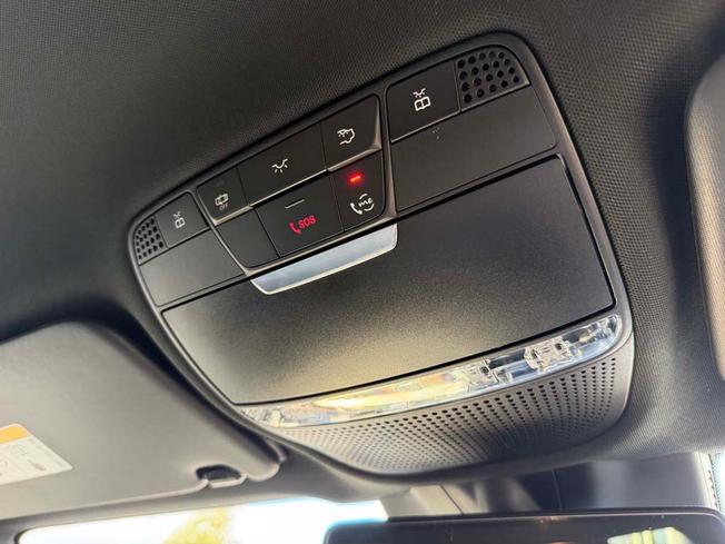 MERCEDES-BENZ GLC Photo 37