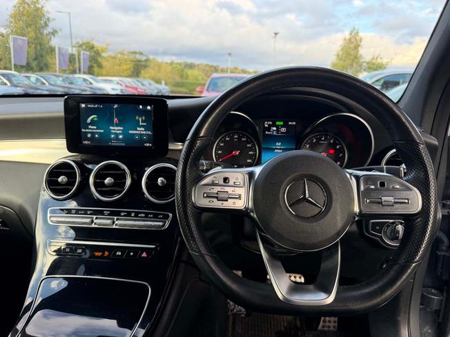 MERCEDES-BENZ GLC Photo 45