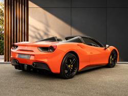 FERRARI 488 Photo 3
