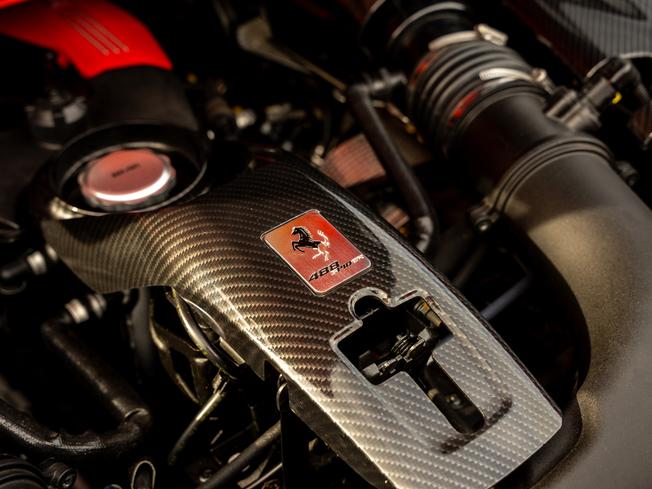FERRARI 488 Photo 41