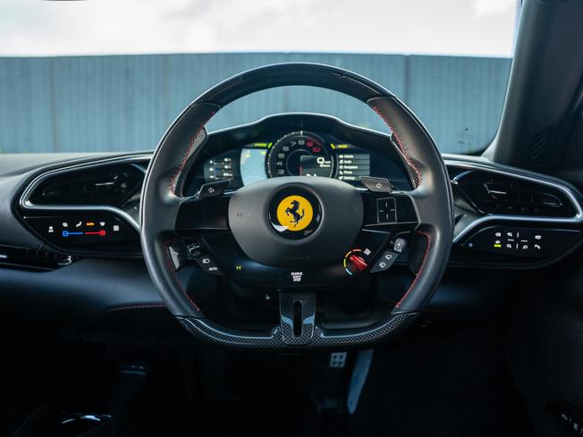 FERRARI 296gtb Photo 22