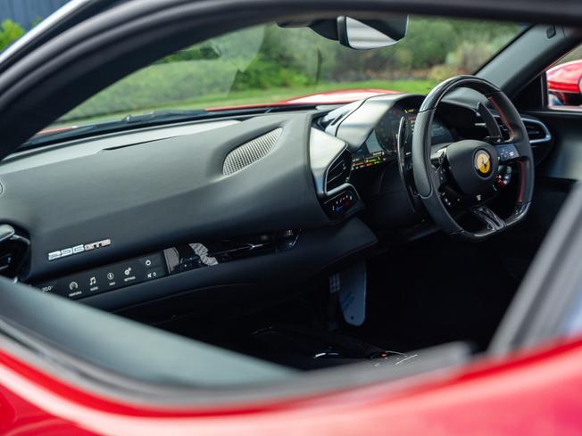 FERRARI 296gtb Photo 27