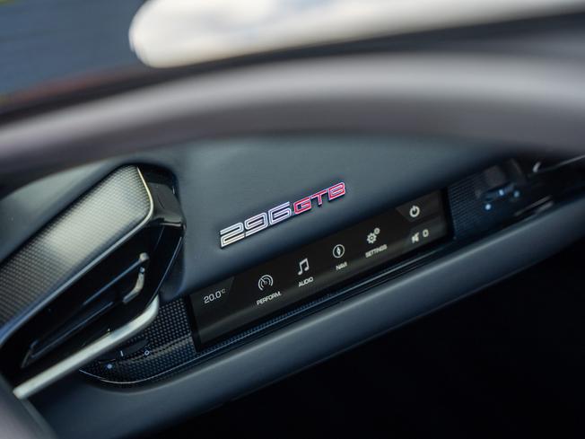 FERRARI 296gtb Photo 28