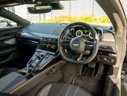 ASTON MARTIN Vantage Photo 3