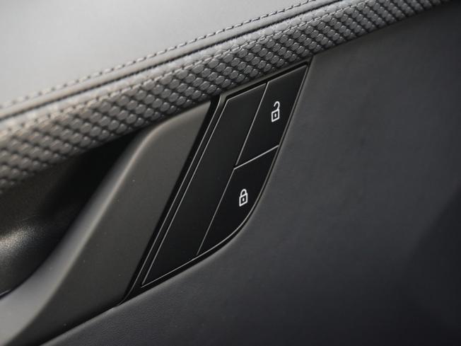 PORSCHE 911 Photo 29