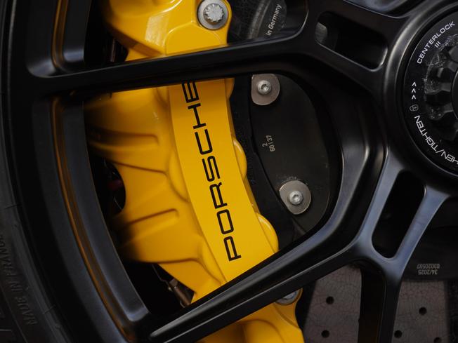 PORSCHE 911 Photo 31