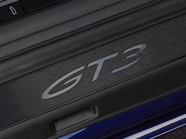 PORSCHE 911 Photo 35