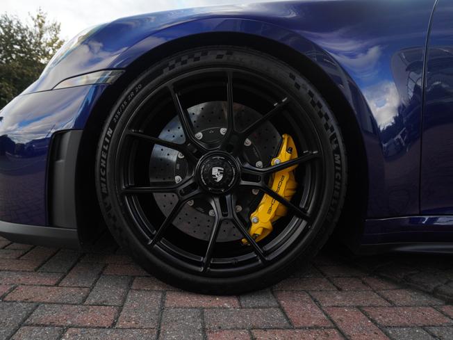 PORSCHE 911 Photo 4