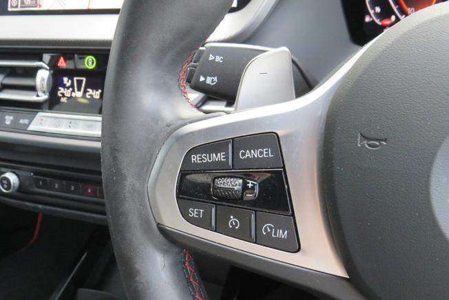BMW 1 Series Photo 13