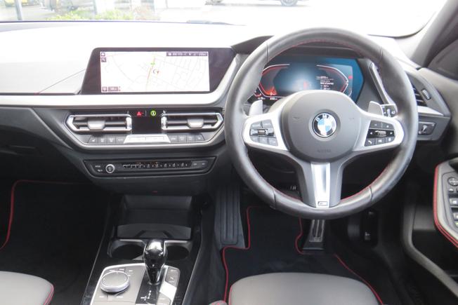 BMW 1 Series Photo 33