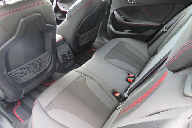 BMW 1 Series Photo 37