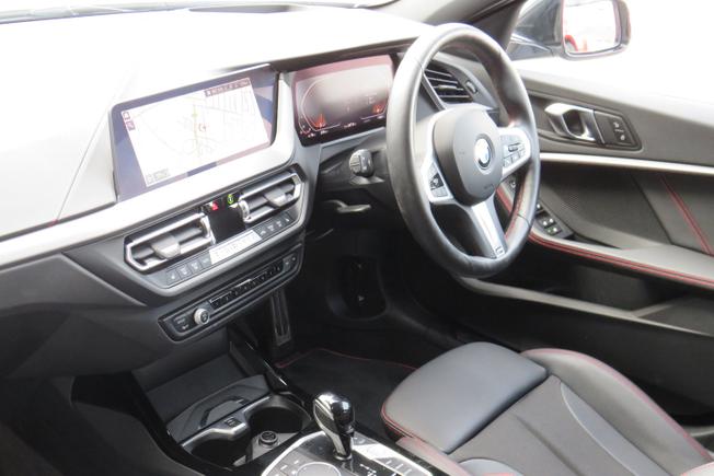 BMW 1 Series Photo 39