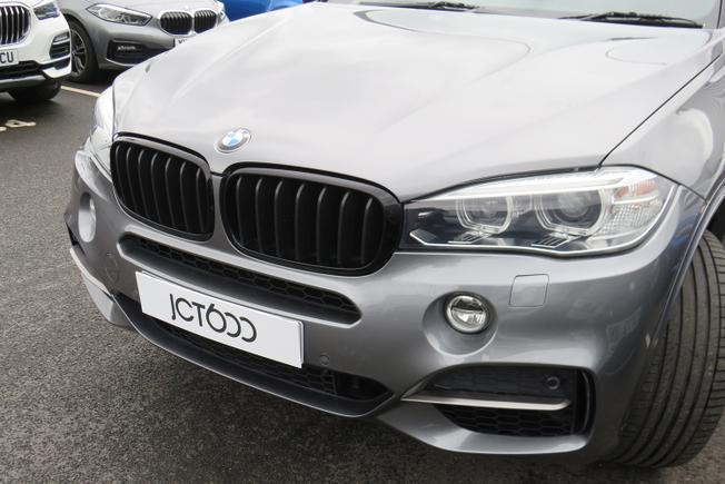 BMW X5 Photo 8