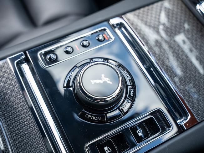 ROLLS-ROYCE Ghost Series Ii Photo 8