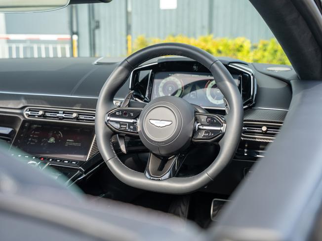 Aston Martin V8vanroadster Photo 11