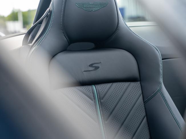 Aston Martin V8vanroadster Photo 19