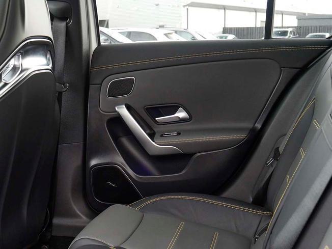 Mercedes-Benz A Class Photo 41