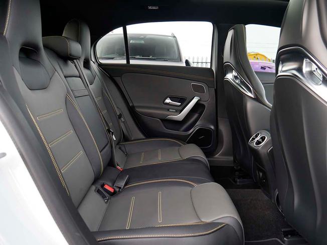 Mercedes-Benz A Class Photo 7