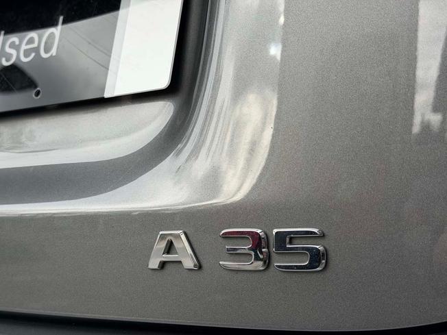 Mercedes-Benz A Class Photo 21