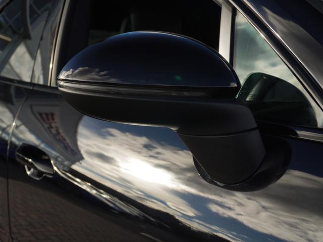 PORSCHE Macan Photo 25