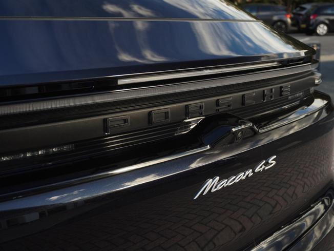 PORSCHE Macan Photo 28