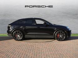 PORSCHE Macan Photo 5