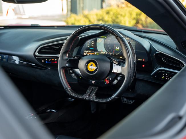 Ferrari 296 Photo 18