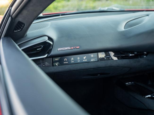 Ferrari 296 Photo 20